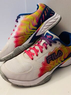 FILA Women's Volley Court shoes size 9 white and pink energized